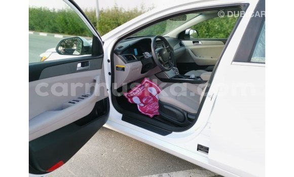 Acheter Import Voiture Hyundai Sonata Blanc à Import - Dubai, Harare Acheter Import Voiture Hyundai Sonata Blanc à Import - Dubai, Harare