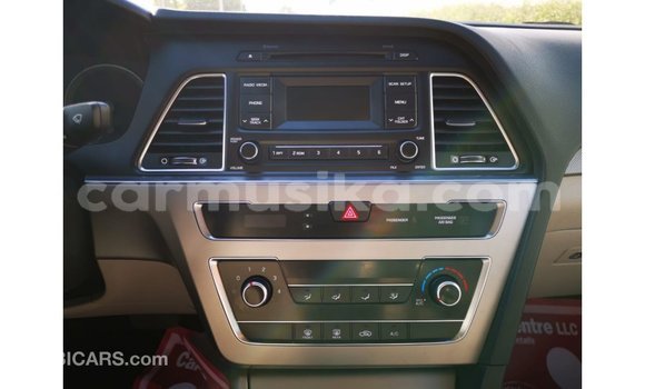 Acheter Import Voiture Hyundai Sonata Blanc à Import - Dubai, Harare Acheter Import Voiture Hyundai Sonata Blanc à Import - Dubai, Harare