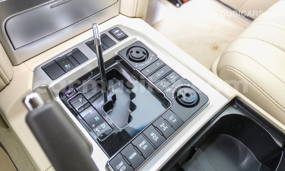 Tenga Imported Toyota Land Cruiser Nhema Mota in Import - Dubai in Harare Tenga Imported Toyota Land Cruiser Nhema Mota in Import - Dubai in Harare