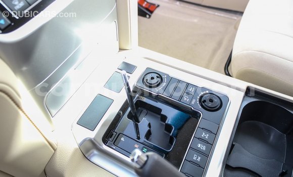 Tenga Imported Toyota Land Cruiser Chena Mota in Import - Dubai in Harare Tenga Imported Toyota Land Cruiser Chena Mota in Import - Dubai in Harare