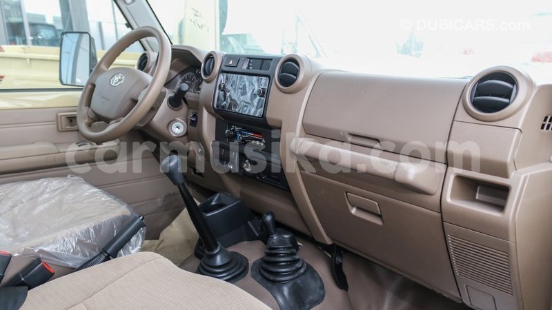 Big with watermark toyota land cruiser harare import dubai 13107