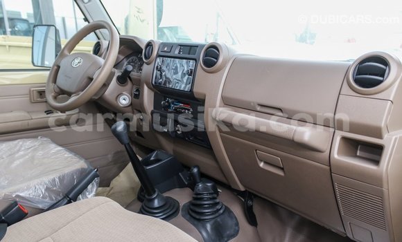 Buy Import Toyota Land Cruiser Beige Car in Import - Dubai in Harare Buy Import Toyota Land Cruiser Beige Car in Import - Dubai in Harare