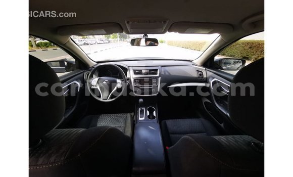 Acheter Import Voiture Nissan Altima Noir à Import - Dubai, Harare Acheter Import Voiture Nissan Altima Noir à Import - Dubai, Harare