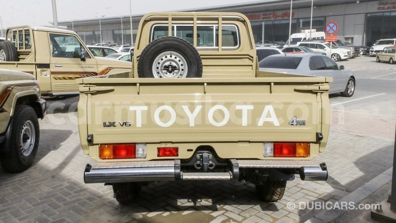 Big with watermark toyota land cruiser harare import dubai 13110