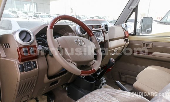 Buy Import Toyota Land Cruiser Beige Car in Import - Dubai in Harare Buy Import Toyota Land Cruiser Beige Car in Import - Dubai in Harare