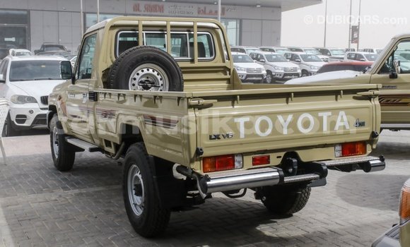 Buy Import Toyota Land Cruiser Beige Car in Import - Dubai in Harare Buy Import Toyota Land Cruiser Beige Car in Import - Dubai in Harare