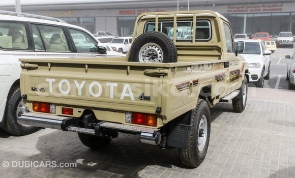 Buy Import Toyota Land Cruiser Beige Car in Import - Dubai in Harare Buy Import Toyota Land Cruiser Beige Car in Import - Dubai in Harare