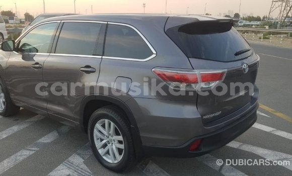 Tenga Imported Toyota Highlander Zvimwe Mota in Import - Dubai in Harare Tenga Imported Toyota Highlander Zvimwe Mota in Import - Dubai in Harare