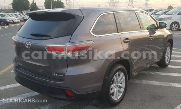Tenga Imported Toyota Highlander Zvimwe Mota in Import - Dubai in Harare Tenga Imported Toyota Highlander Zvimwe Mota in Import - Dubai in Harare