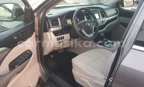 Tenga Imported Toyota Highlander Zvimwe Mota in Import - Dubai in Harare Tenga Imported Toyota Highlander Zvimwe Mota in Import - Dubai in Harare