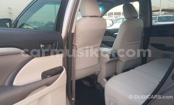 Tenga Imported Toyota Highlander Zvimwe Mota in Import - Dubai in Harare Tenga Imported Toyota Highlander Zvimwe Mota in Import - Dubai in Harare