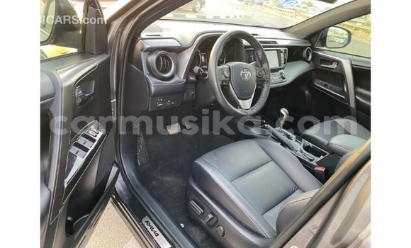 Acheter Import Utilitaire Toyota HiAce Autre à Import - Dubai, Harare Acheter Import Utilitaire Toyota HiAce Autre à Import - Dubai, Harare