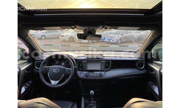 Acheter Import Utilitaire Toyota HiAce Autre à Import - Dubai, Harare Acheter Import Utilitaire Toyota HiAce Autre à Import - Dubai, Harare