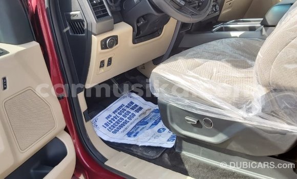 Acheter Import Voiture Ford Club Wagon Rouge à Import - Dubai, Harare Acheter Import Voiture Ford Club Wagon Rouge à Import - Dubai, Harare