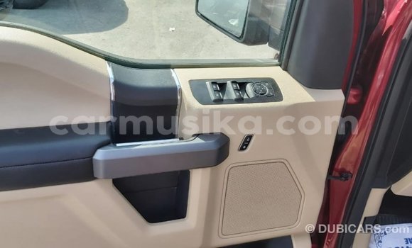 Acheter Import Voiture Ford Club Wagon Rouge à Import - Dubai, Harare Acheter Import Voiture Ford Club Wagon Rouge à Import - Dubai, Harare