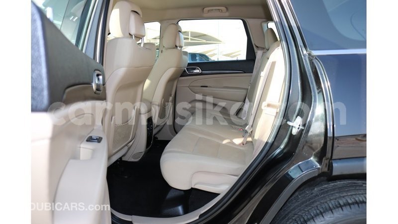 Big with watermark jeep grand cherokee harare import dubai 13136