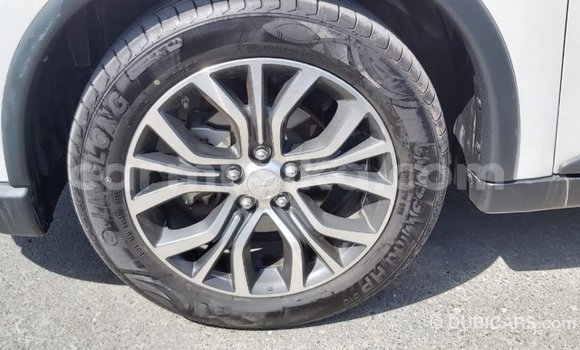 Acheter Import Voiture Mitsubishi Outlander Blanc à Import - Dubai, Harare Acheter Import Voiture Mitsubishi Outlander Blanc à Import - Dubai, Harare