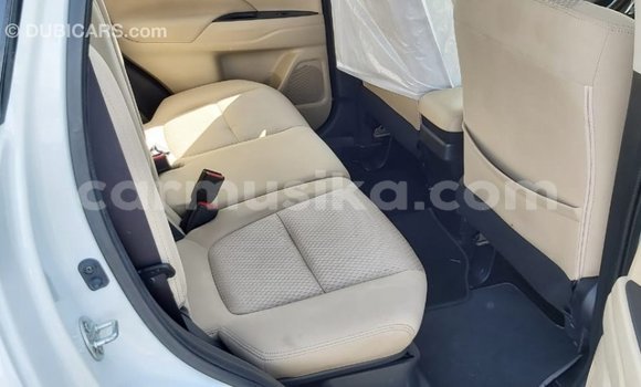 Acheter Import Voiture Mitsubishi Outlander Blanc à Import - Dubai, Harare Acheter Import Voiture Mitsubishi Outlander Blanc à Import - Dubai, Harare