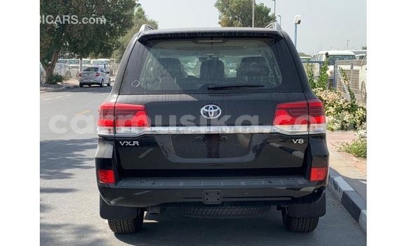 Acheter Import Voiture Toyota Land Cruiser Noir à Import - Dubai, Harare Acheter Import Voiture Toyota Land Cruiser Noir à Import - Dubai, Harare