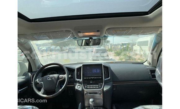 Acheter Import Voiture Toyota Land Cruiser Noir à Import - Dubai, Harare Acheter Import Voiture Toyota Land Cruiser Noir à Import - Dubai, Harare