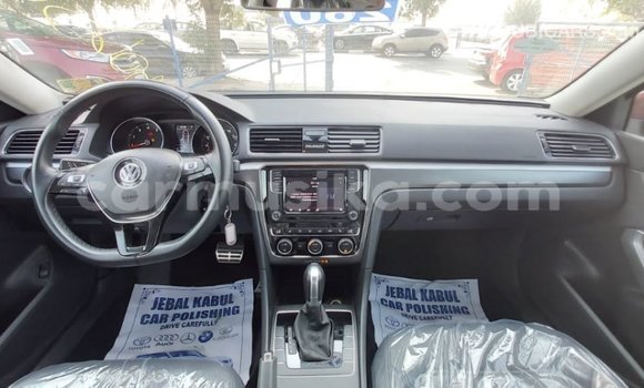 Acheter Import Voiture Volkswagen Passat Rouge à Import - Dubai, Harare Acheter Import Voiture Volkswagen Passat Rouge à Import - Dubai, Harare