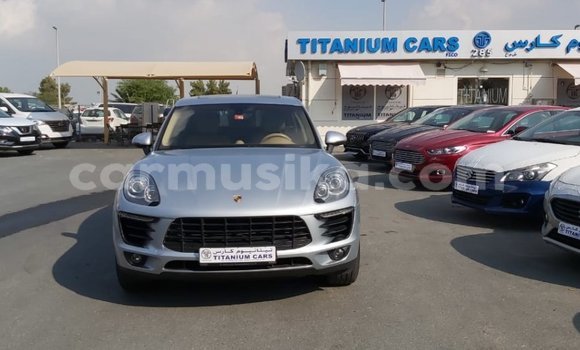 Nunua Imported Porsche Macan Nyingine Gari ndani ya Import - Dubai nchini Harare