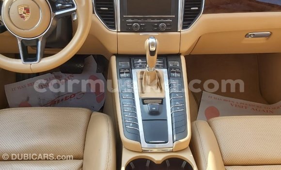 Acheter Import Voiture Porsche Macan Autre à Import - Dubai, Harare Acheter Import Voiture Porsche Macan Autre à Import - Dubai, Harare