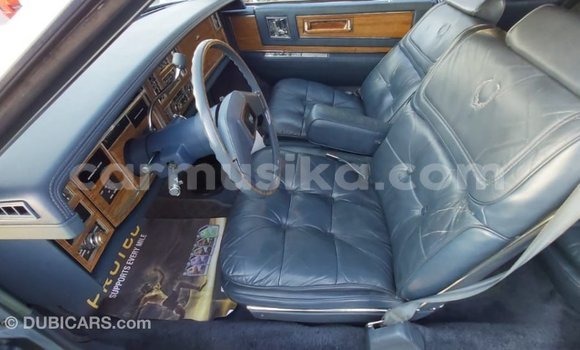 Acheter Import Voiture Cadillac Eldorado Bleu à Import - Dubai, Harare Acheter Import Voiture Cadillac Eldorado Bleu à Import - Dubai, Harare