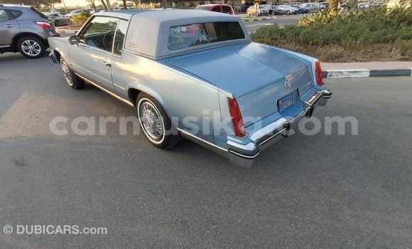 Acheter Import Voiture Cadillac Eldorado Bleu à Import - Dubai, Harare Acheter Import Voiture Cadillac Eldorado Bleu à Import - Dubai, Harare