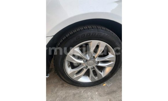 Acheter Import Voiture Geely Emgrand 7 Blanc à Import - Dubai, Harare Acheter Import Voiture Geely Emgrand 7 Blanc à Import - Dubai, Harare