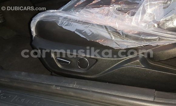 Acheter Import Voiture Ford Mustang Rouge à Import - Dubai, Harare Acheter Import Voiture Ford Mustang Rouge à Import - Dubai, Harare
