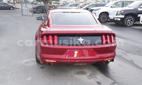 Acheter Import Voiture Ford Mustang Rouge à Import - Dubai, Harare Acheter Import Voiture Ford Mustang Rouge à Import - Dubai, Harare