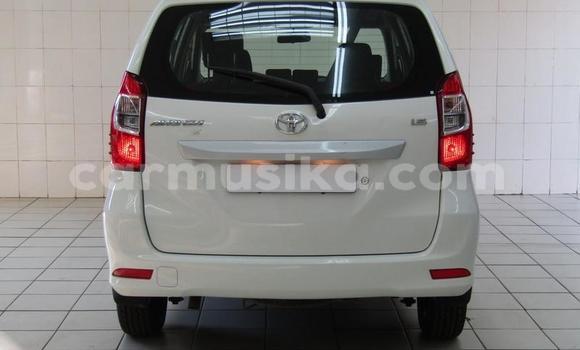 Buy Used Toyota Avanza White Car in Beitbridge in Matabeleland South Buy Used Toyota Avanza White Car in Beitbridge in Matabeleland South