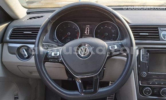 Acheter Import Voiture Volkswagen Passat Bleu à Import - Dubai, Harare Acheter Import Voiture Volkswagen Passat Bleu à Import - Dubai, Harare