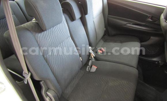 Buy Used Toyota Avanza White Car in Beitbridge in Matabeleland South Buy Used Toyota Avanza White Car in Beitbridge in Matabeleland South