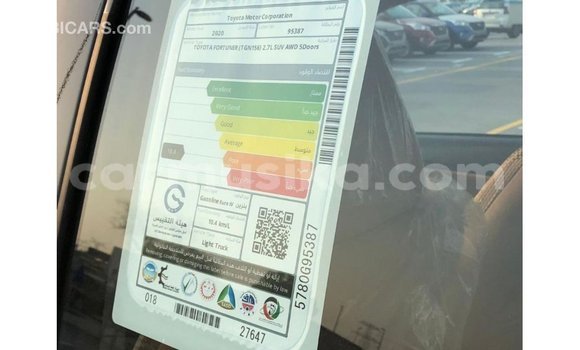 Nunua Imported Toyota Fortuner Nyeusi Gari ndani ya Import - Dubai nchini Harare Nunua Imported Toyota Fortuner Nyeusi Gari ndani ya Import - Dubai nchini Harare