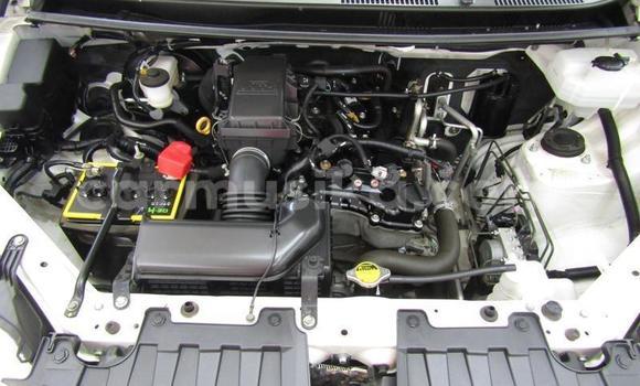 Buy Used Toyota Avanza White Car in Beitbridge in Matabeleland South Buy Used Toyota Avanza White Car in Beitbridge in Matabeleland South