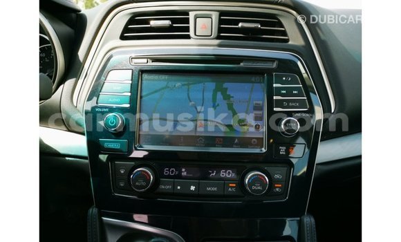 Acheter Import Voiture Nissan Maxima Blanc à Import - Dubai, Harare Acheter Import Voiture Nissan Maxima Blanc à Import - Dubai, Harare