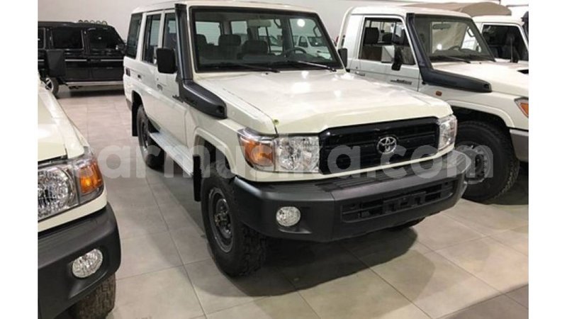 Big with watermark toyota land cruiser harare import dubai 13168