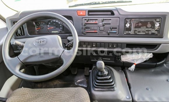 Tenga Imported Toyota Coaster Chena Mota in Import - Dubai in Harare Tenga Imported Toyota Coaster Chena Mota in Import - Dubai in Harare