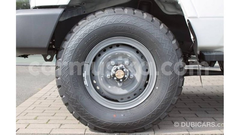 Big with watermark toyota land cruiser harare import dubai 13177