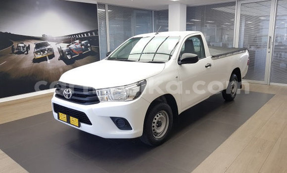 Tenga Tsaru Toyota Hilux Chena Mota in Beitbridge in Matabeleland South Tenga Tsaru Toyota Hilux Chena Mota in Beitbridge in Matabeleland South