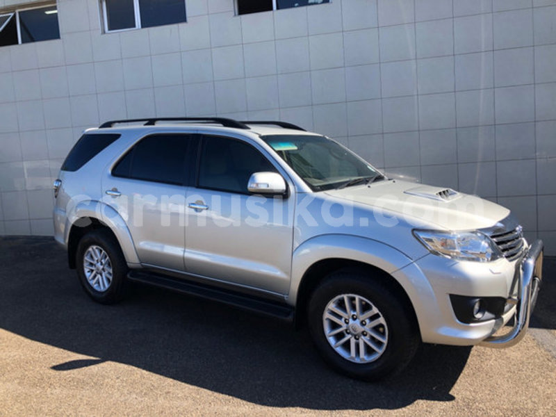 Big with watermark toyota fortuner matabeleland south beitbridge 13203