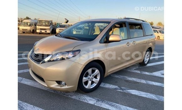 Tenga Imported Toyota Sienna Zvimwe Mota in Import - Dubai in Harare Tenga Imported Toyota Sienna Zvimwe Mota in Import - Dubai in Harare