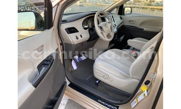 Tenga Imported Toyota Sienna Zvimwe Mota in Import - Dubai in Harare Tenga Imported Toyota Sienna Zvimwe Mota in Import - Dubai in Harare