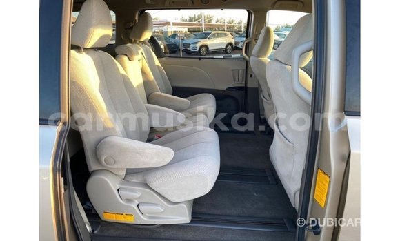 Tenga Imported Toyota Sienna Zvimwe Mota in Import - Dubai in Harare Tenga Imported Toyota Sienna Zvimwe Mota in Import - Dubai in Harare