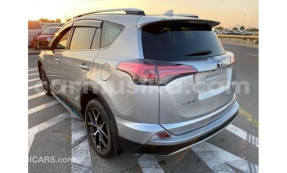 Tenga Imported Toyota HiAce Zvimwe Rori in Import - Dubai in Harare Tenga Imported Toyota HiAce Zvimwe Rori in Import - Dubai in Harare