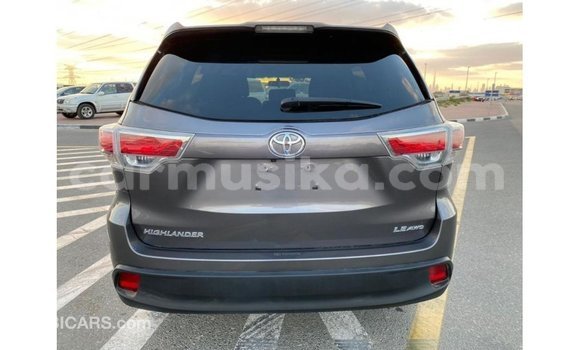 Tenga Imported Toyota Highlander Zvimwe Mota in Import - Dubai in Harare Tenga Imported Toyota Highlander Zvimwe Mota in Import - Dubai in Harare