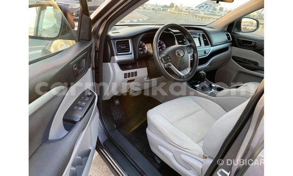 Tenga Imported Toyota Highlander Zvimwe Mota in Import - Dubai in Harare Tenga Imported Toyota Highlander Zvimwe Mota in Import - Dubai in Harare