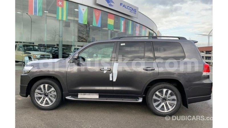 Big with watermark toyota land cruiser harare import dubai 13221